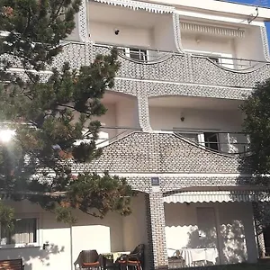 Gostinjska kuća Ljubica, Klenovica